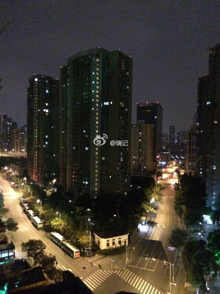 微博爆料蘋果iPhone 6夜景實拍 4.7吋版無藍寶石屏幕