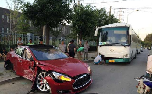 特斯拉中國新麻煩:大修過后無法理賠 特斯拉中國新麻煩:大修過后無法理賠