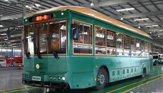 “珠海造”純電動(dòng)觀光巴士運(yùn)北京 十一運(yùn)營(yíng)