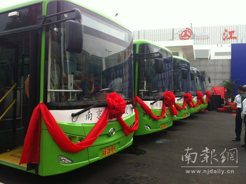 國(guó)慶期間江蘇南京新投放700輛純電動(dòng)公交車上路