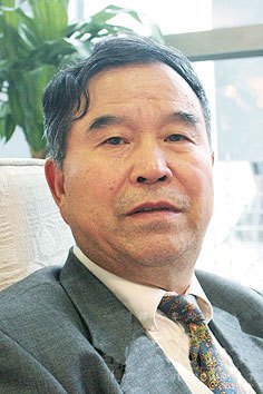 清華大學汽車研究所所長、汽車安全與節(jié)能國家重點實驗室副主任 陳全世