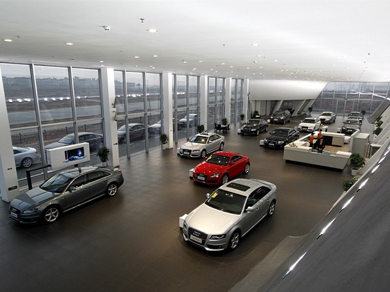 龐大否認(rèn)賣“帶牌”新能源汽車 律師：“背戶車”風(fēng)險(xiǎn)大