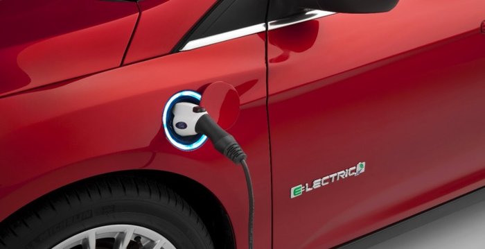 面對銷量尷尬 福特電動版?？怂孤淙?萬美金“競爭群”