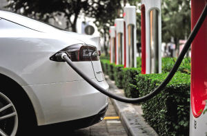 特斯拉、力帆在渝“鋪貨”電動車