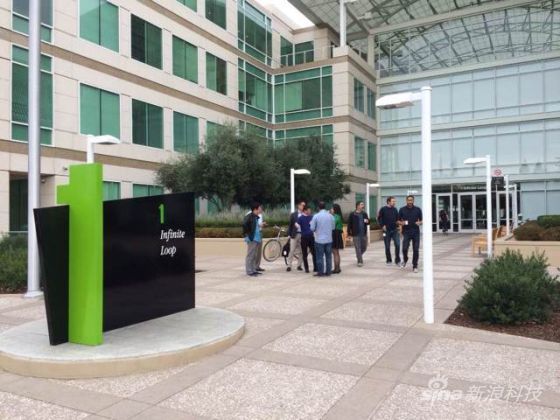 馬云在蘋果總部接受外媒采訪 馬云在蘋果總部接受外媒采訪