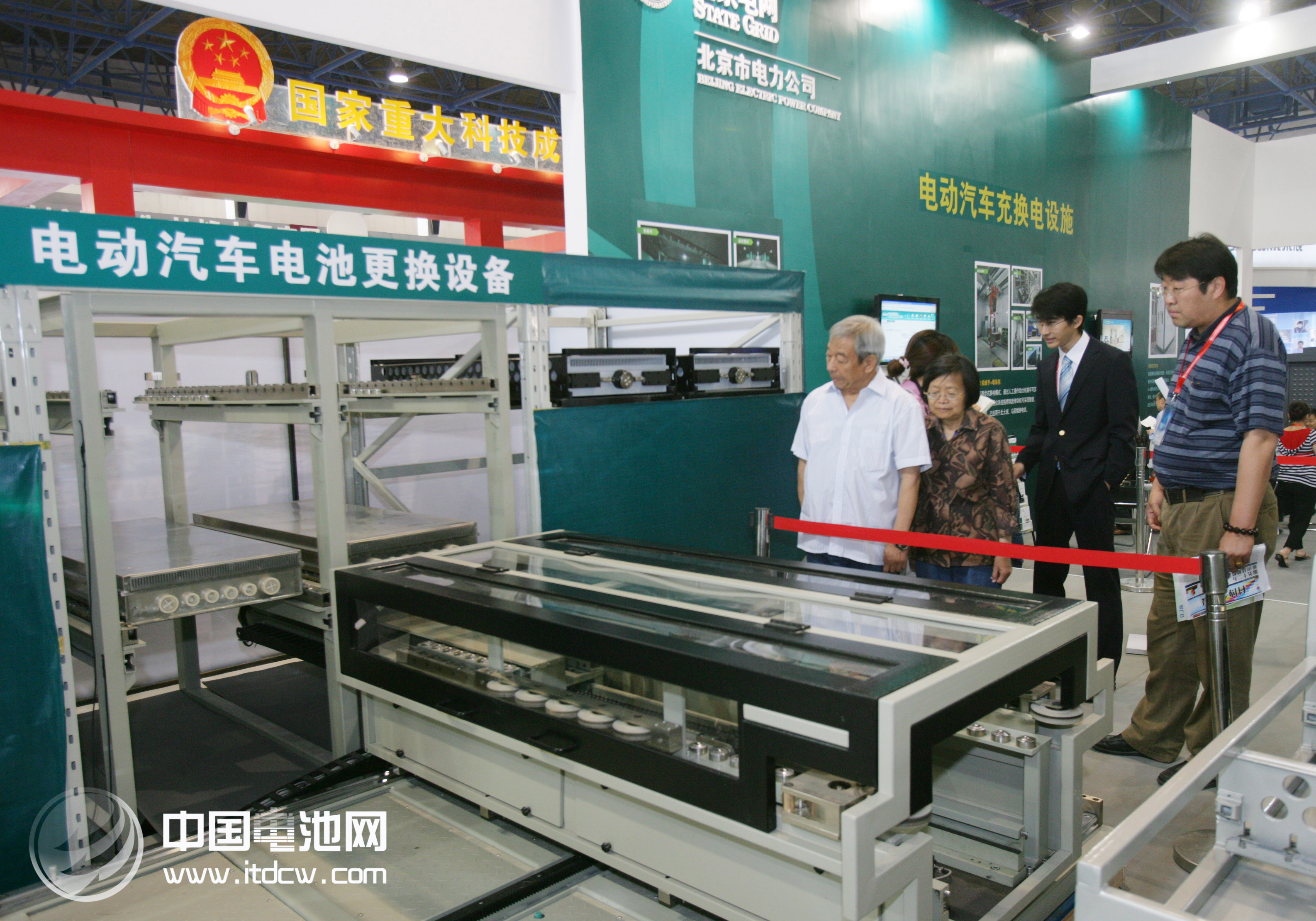 北京今年僅600輛電動汽車上牌 充電難制約推廣