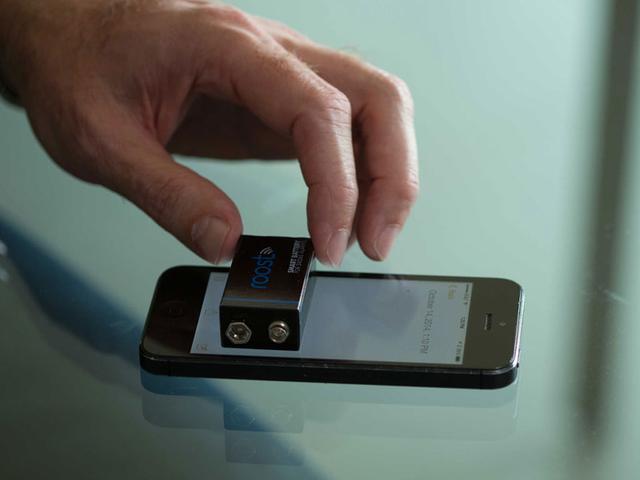 智能電池讓普通煙霧報警器也能向手機發警報