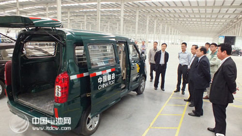 河南省市13家快遞公司購買新鄉市電動汽車