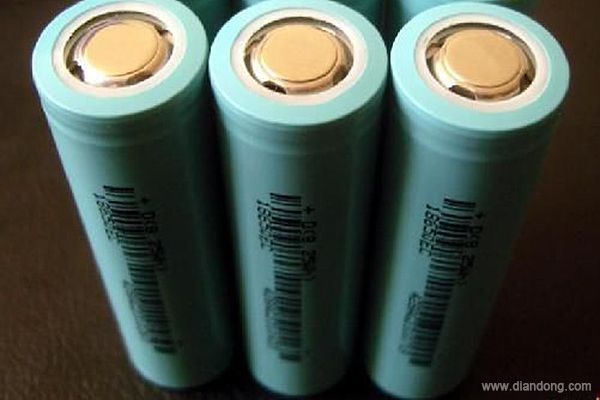 各執(zhí)一方誰將主導(dǎo) 比亞迪鐵電池與特斯拉三元電池 各執(zhí)一方誰將主導(dǎo) 比亞迪鐵電池與特斯拉三元電池