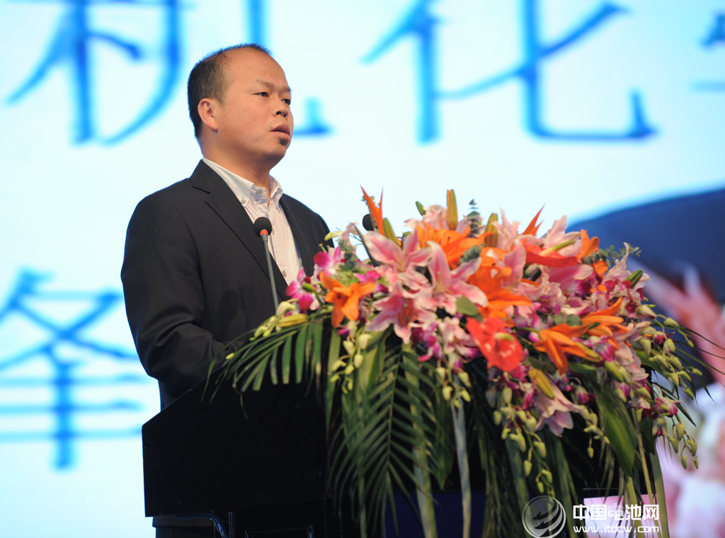 成都興能出席第二屆鋰電“達(dá)沃斯” 數(shù)十家客戶(hù)參觀