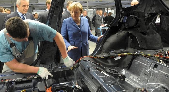 默克爾重申電動汽車百萬輛目標(biāo) 德國投重金補(bǔ)貼新能源 默克爾重申電動汽車百萬輛目標(biāo) 德國投重金補(bǔ)貼新能源
