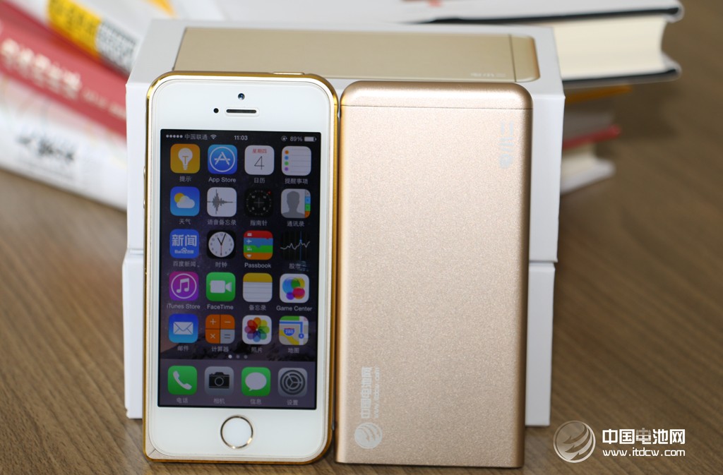 愛了,就不要釋手!電小二鋒6移動電源到手 愛了,就不要釋手!電小二鋒6移動電源到手