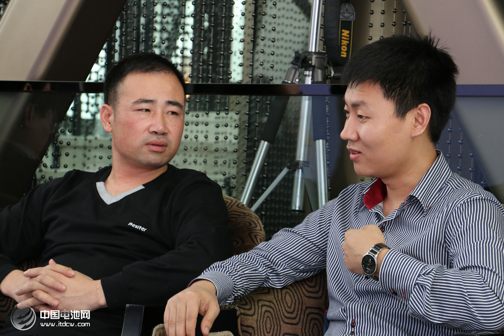 蘋果iPhone天生伴侶 深圳倍斯特推出小蘋果移動電源 蘋果iPhone天生伴侶 深圳倍斯特推出小蘋果移動電源