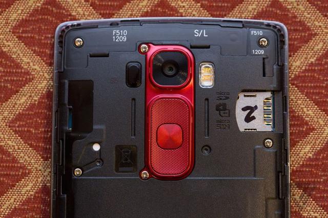 LG發布第二代曲面屏手機 擦傷可自我修復