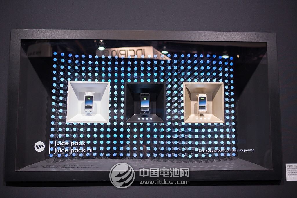 美國Mophie驚艷2015 CES  發布多款移動電源新品