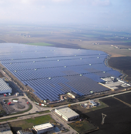 中南地區(qū)地面光伏電站開(kāi)門(mén)紅  發(fā)電將達(dá)1.2億度