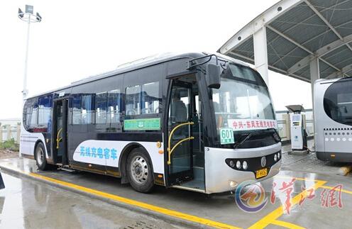 襄樊純電動公交客車無線充電啟動示范運營 襄樊純電動公交客車無線充電啟動示范運營