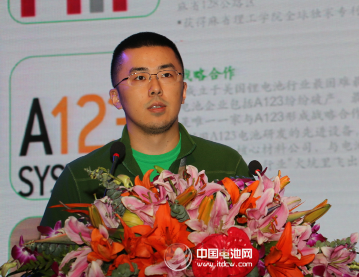 美國麻省固體能源CEO 胡啟朝 美國麻省固體能源CEO 胡啟朝