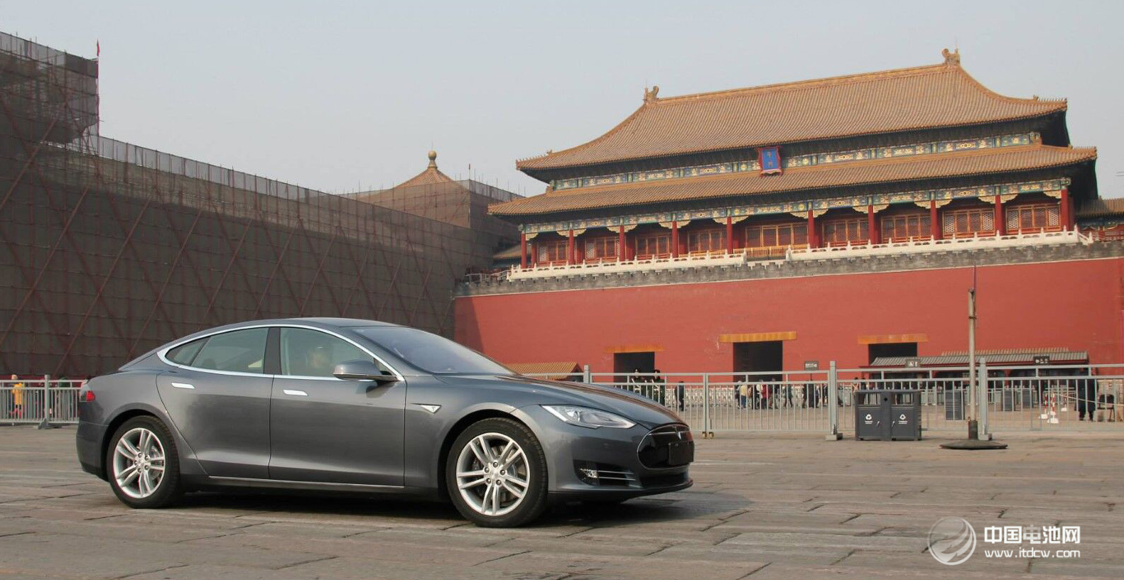 特斯拉再上1月美國電動車銷量榜首 銷售1300輛 特斯拉再上1月美國電動車銷量榜首 銷售1300輛