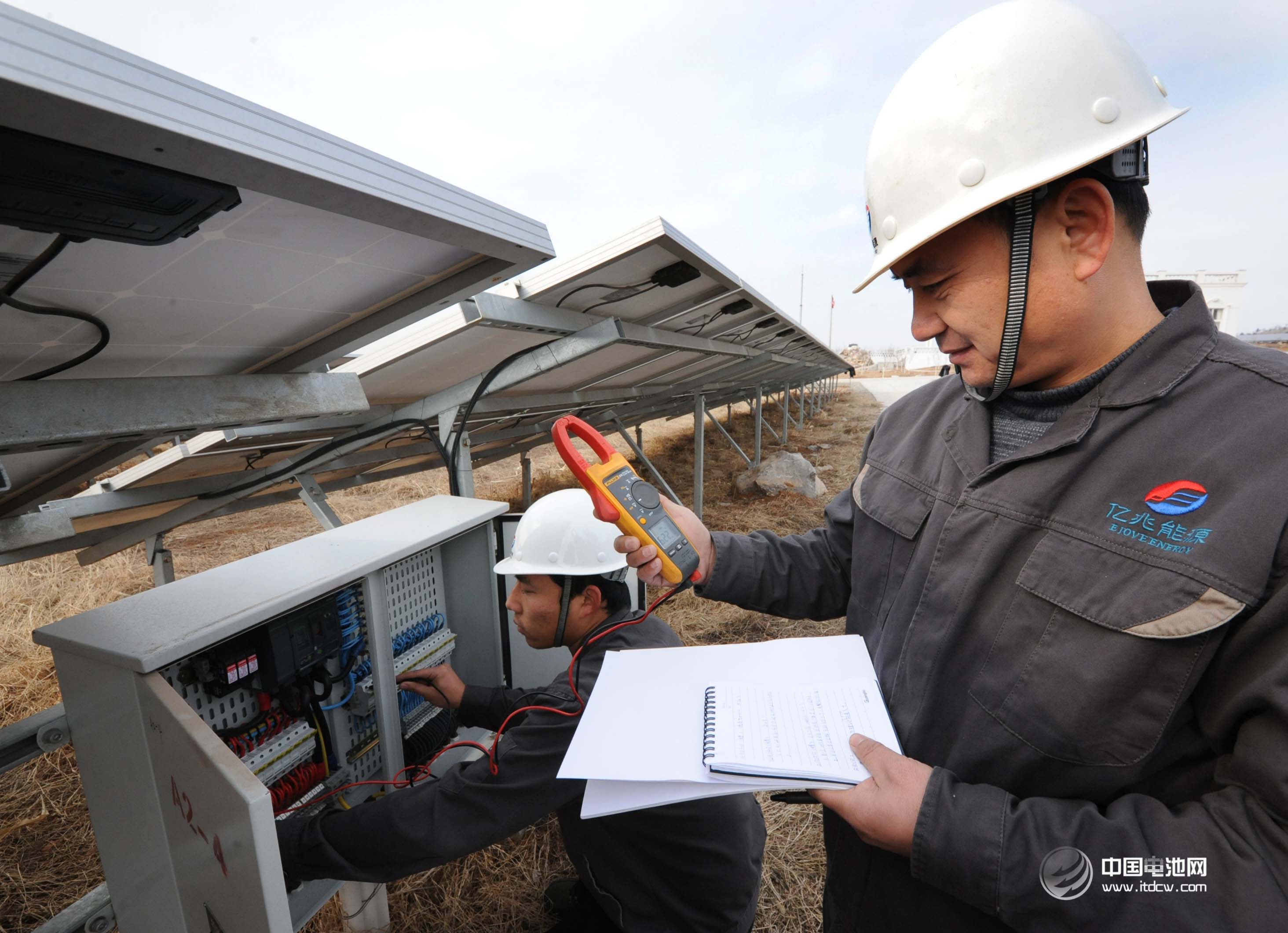 山東311億社會資本投新能源 光伏發(fā)電領(lǐng)域占近九成 山東311億社會資本投新能源 光伏發(fā)電領(lǐng)域占近九成