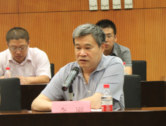 發(fā)改委李剛:新能源汽車準(zhǔn)入法規(guī)制定完畢