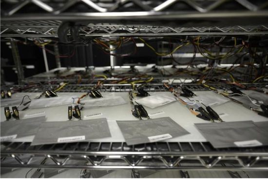 液態鋰電池續航遇瓶頸 固態電池欲頂其位？