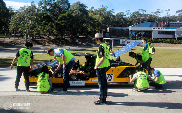 打破電動車續航紀錄的太陽能車EVE 今年7月可望上路 打破電動車續航紀錄的太陽能車EVE 今年7月可望上路