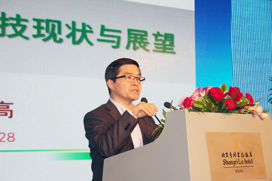 歐陽明高:純電動車是主流 燃料電池可先局部突破 歐陽明高:純電動車是主流 燃料電池可先局部突破