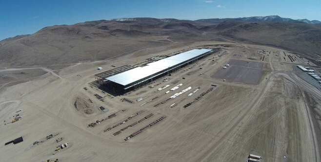 無人機拍攝全球最大特斯拉超級電池工廠 無人機拍攝全球最大特斯拉超級電池工廠