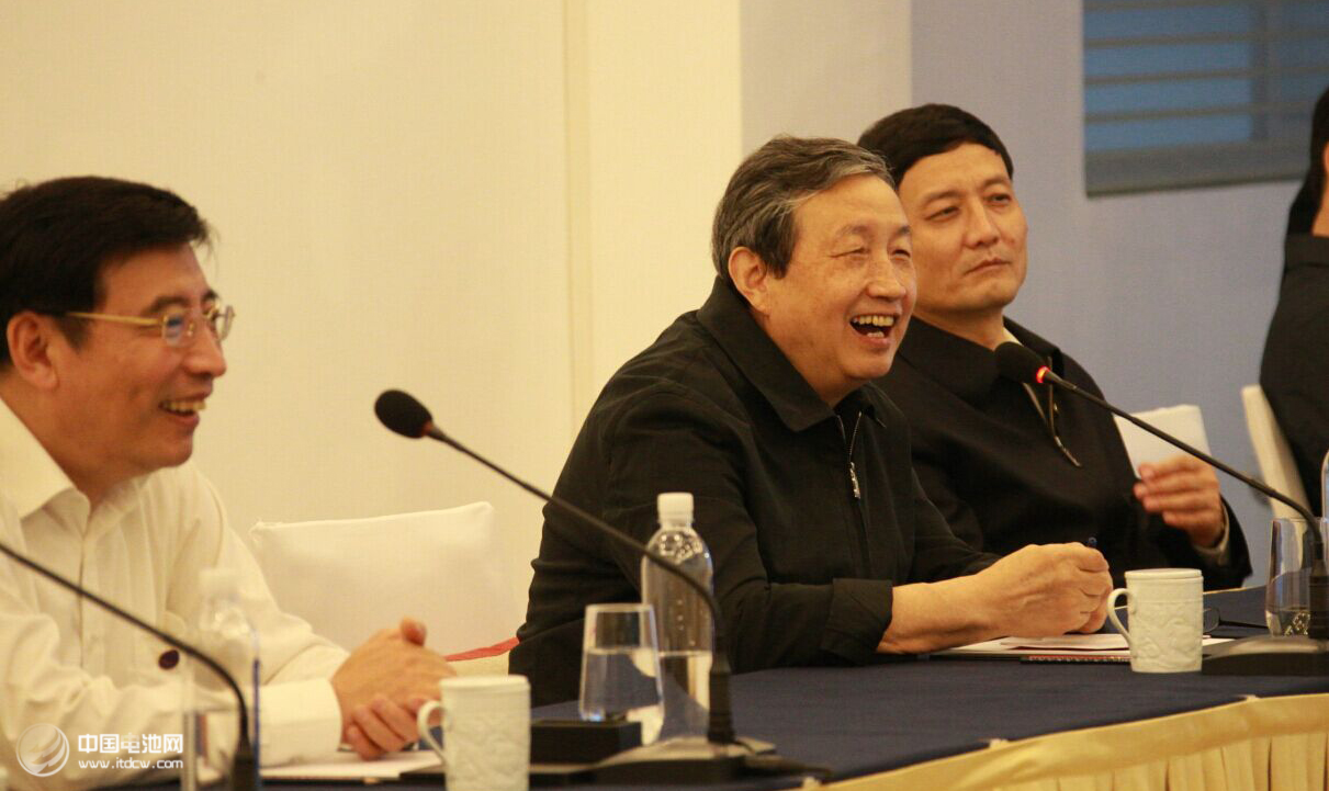 馬凱副總理江蘇常州調研：新能源車充電設施適度超前