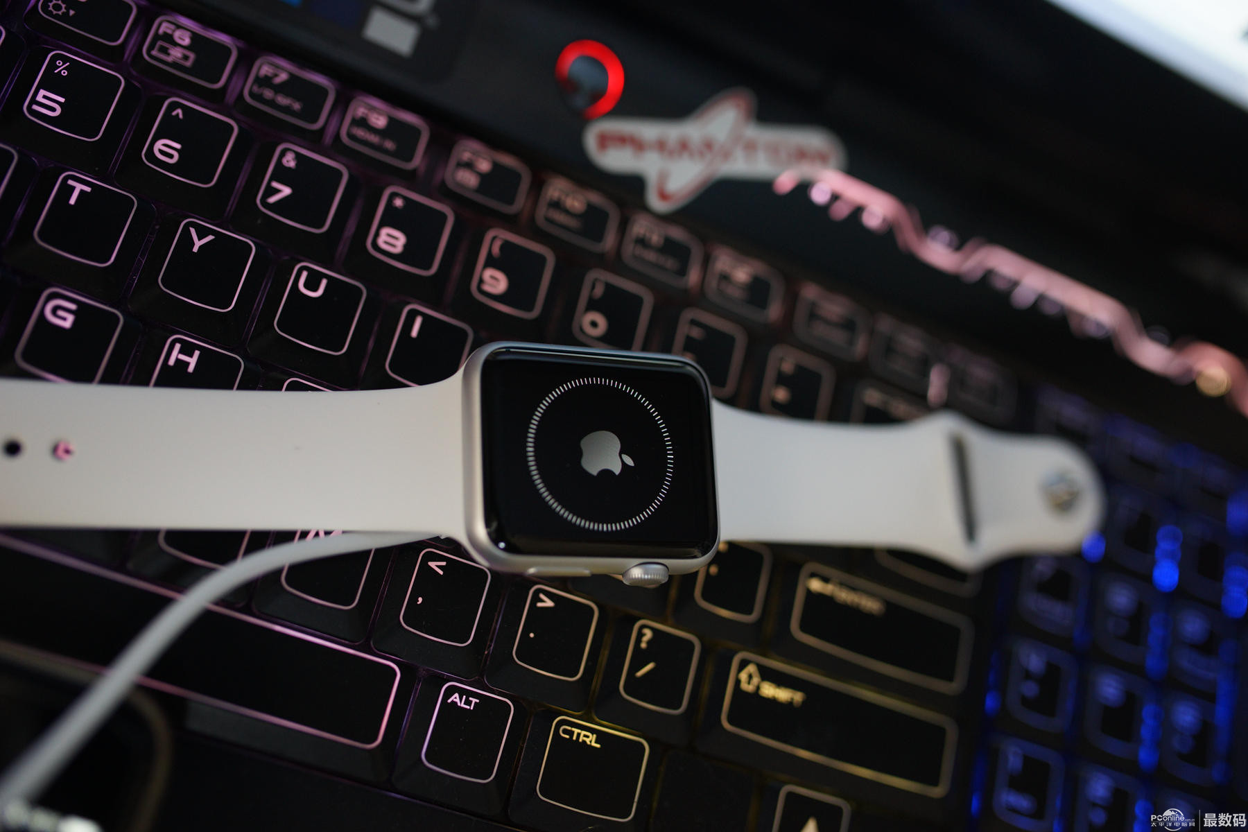 你還沒用上第一代蘋果watch手表 二代都要出來了 你還沒用上第一代蘋果watch手表 二代都要出來了