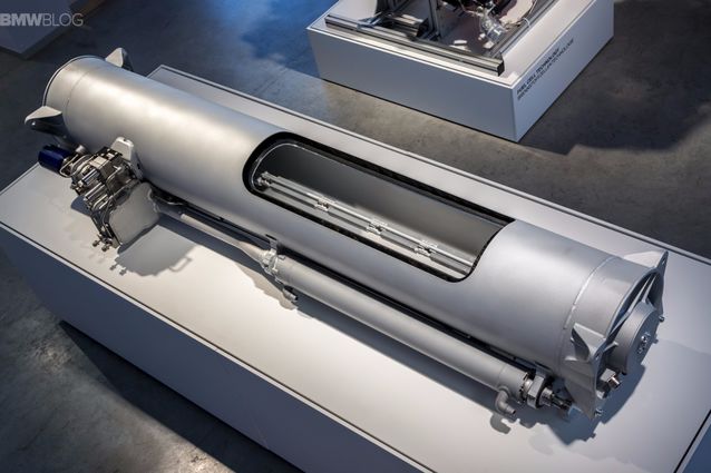 寶馬汽車應該放棄氫能源，師從特斯拉？