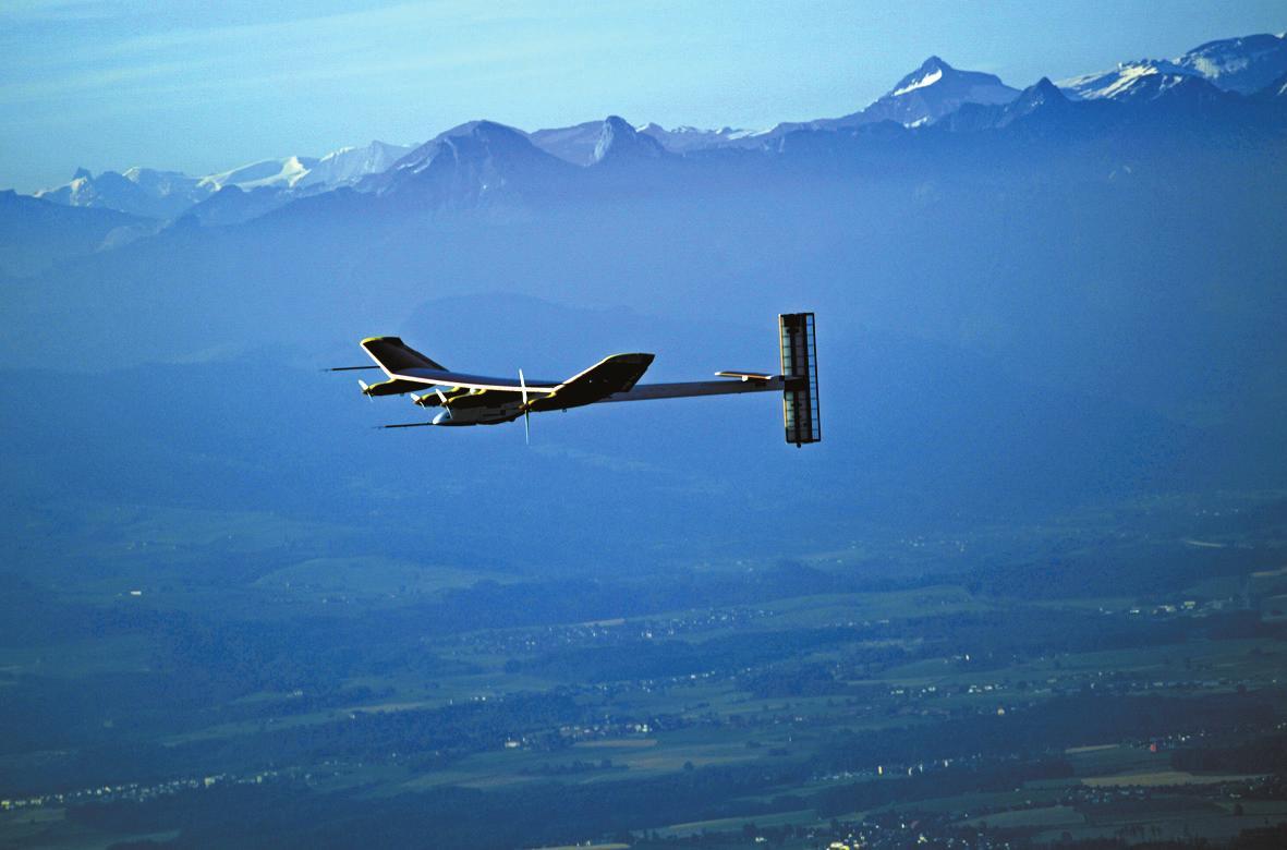 最大太陽能飛機鋰電池?zé)龤?傳奇之旅或完結(jié)