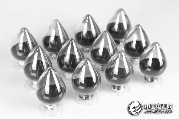 石墨烯入選新材料規(guī)劃幾成定局 產(chǎn)業(yè)化應(yīng)用破局 石墨烯入選新材料規(guī)劃幾成定局 產(chǎn)業(yè)化應(yīng)用破局