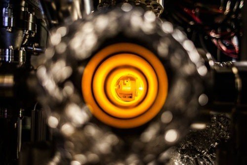 中國科學(xué)家發(fā)現(xiàn)外爾費米子 可用于手機電池 中國科學(xué)家發(fā)現(xiàn)外爾費米子 可用于手機電池