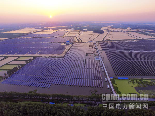 全國最大水上光伏發(fā)電項目總發(fā)電量突破10億千瓦時