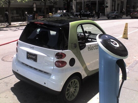 歐盟投入760萬(wàn)美元開發(fā)電動(dòng)汽車鋰硫電池插件