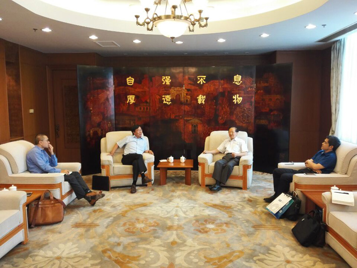 陳清泰會見大眾汽車集團中國執行副總裁張綏新 陳清泰會見大眾汽車集團中國執行副總裁張綏新