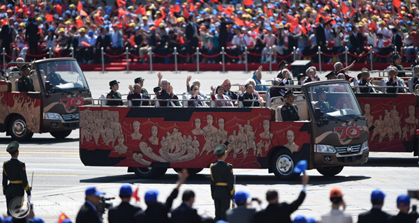 安凱客車:約200輛各類客車服務(wù)于閱兵式 安凱客車:約200輛各類客車服務(wù)于閱兵式