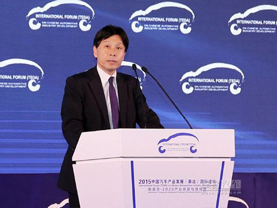 日本經(jīng)濟(jì)產(chǎn)業(yè)省汽車通商政策企畫官 村上樹人 日本經(jīng)濟(jì)產(chǎn)業(yè)省汽車通商政策企畫官 村上樹人