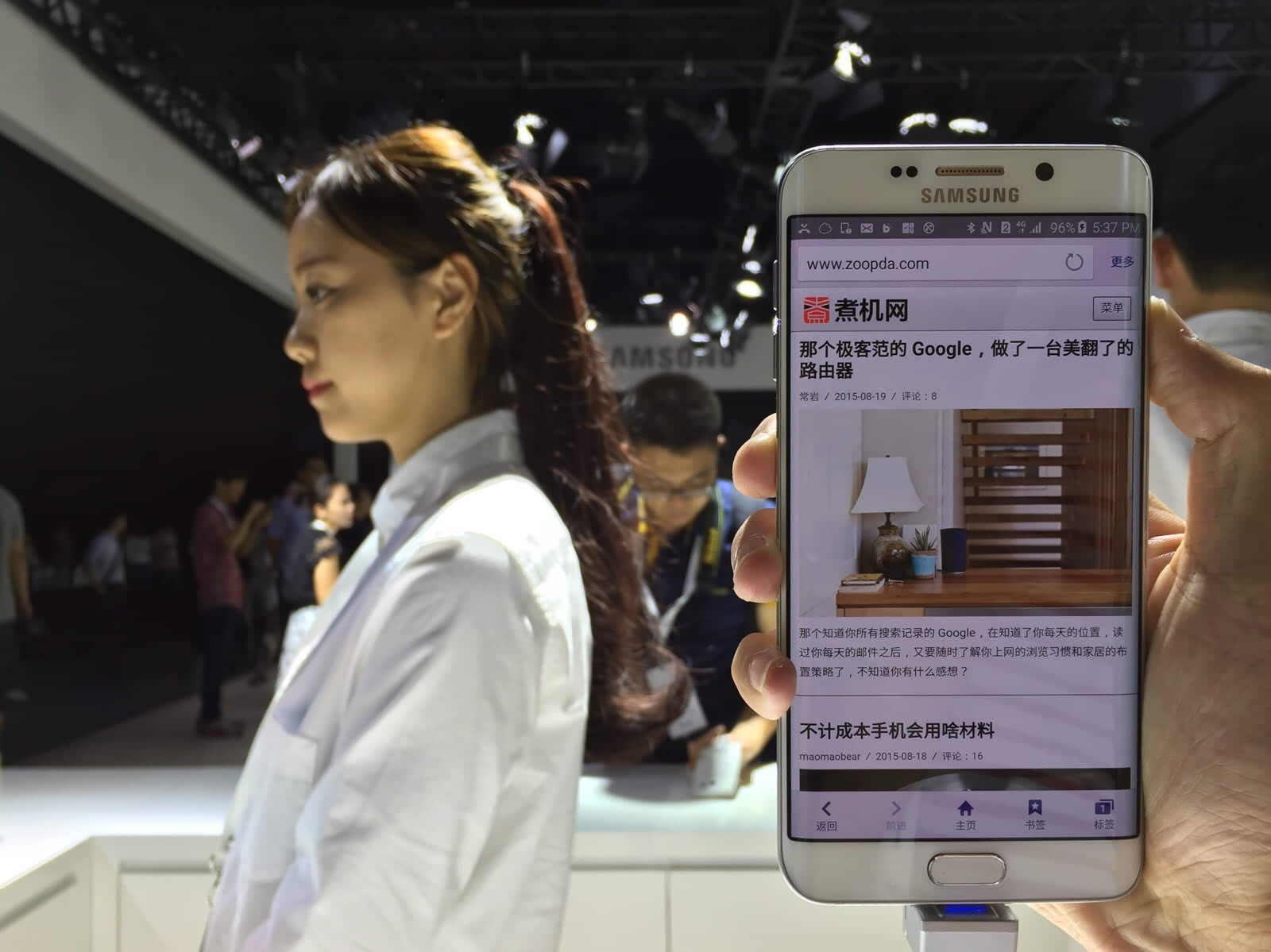 高端手機市場三足鼎立格局成型:蘋果三星和華為 高端手機市場三足鼎立格局成型:蘋果三星和華為