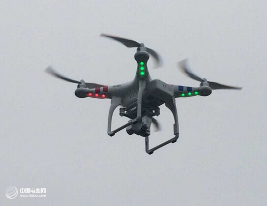無人機(jī)走向平民化智能化 大疆遭遇“口袋”革命？
