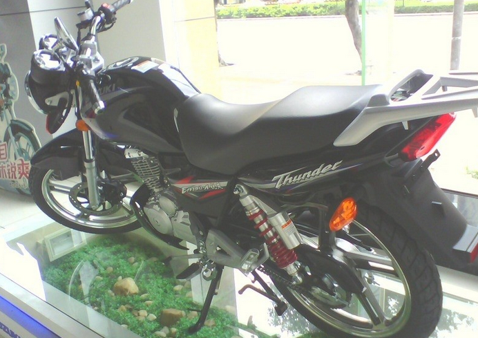 大長(zhǎng)江摩托車 大長(zhǎng)江摩托車