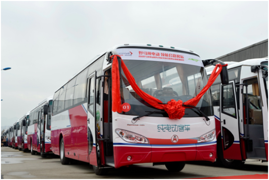 川汽野馬交付首批新能源客車 續航里程達250公里