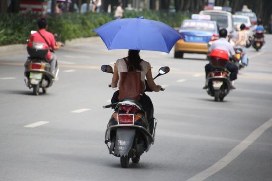 要路權也要規矩 嚴管電動自行車從兩招入手 要路權也要規矩 嚴管電動自行車從兩招入手