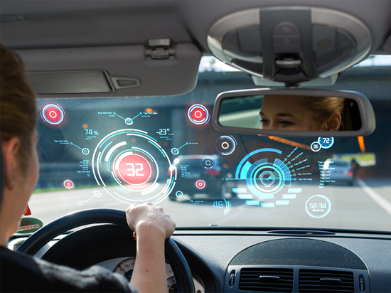 傳統汽車廠商為何無法擊敗蘋果和特斯拉？