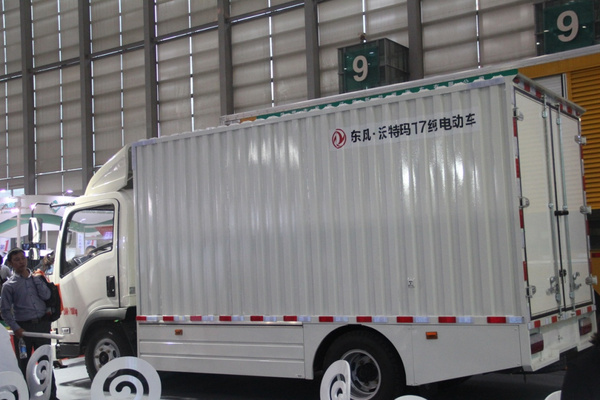 東風特汽第2000輛純電動物流車下線 與沃特瑪合作