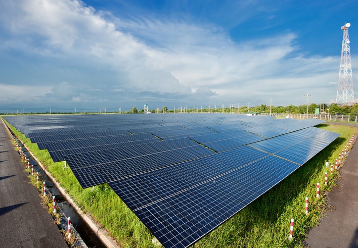 光伏企業密集定增 光伏發電又現“裝機潮” 光伏企業密集定增 光伏發電又現“裝機潮”