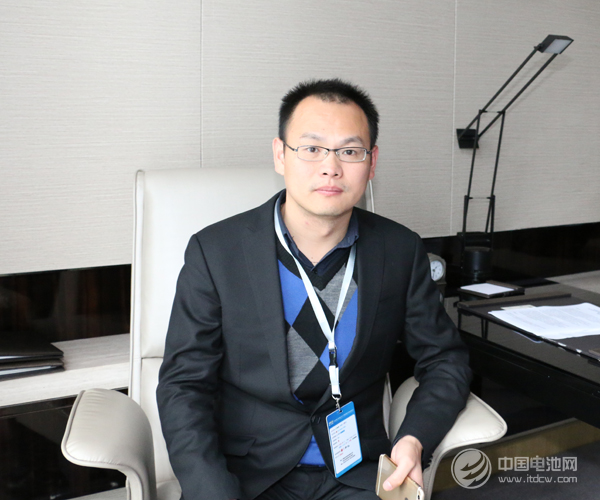 億緯鋰能鋰動力電池事業部副總經理黃紅良博士 億緯鋰能鋰動力電池事業部副總經理黃紅良博士