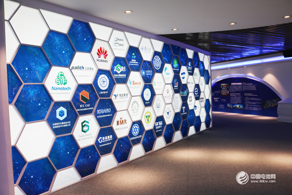 國家首個石墨烯及先進碳材料特色產業(yè)基地